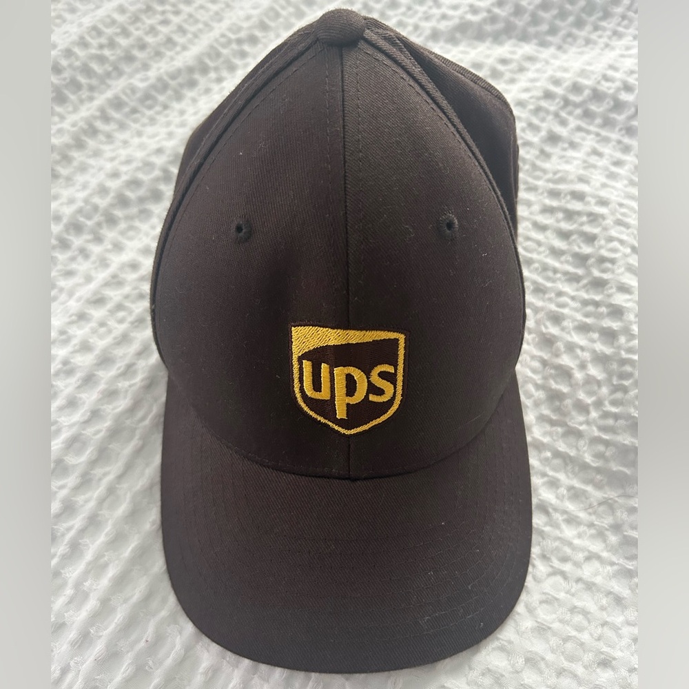 UPS hat